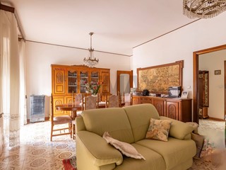 Appartamento in Vendita a Siracusa, 130'000&euro;, 127 m²