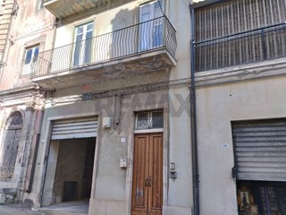 Appartamento in Vendita a Modica, 40'000&euro;, 65 m²