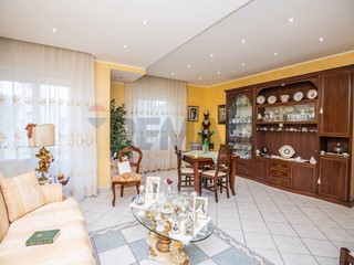 Appartamento in Vendita a Siracusa, 138'000&euro;, 122 m²