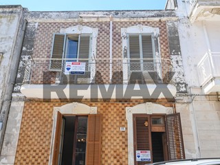 Quadrilocale in Vendita a Solarino, 63'000&euro;, 151 m²