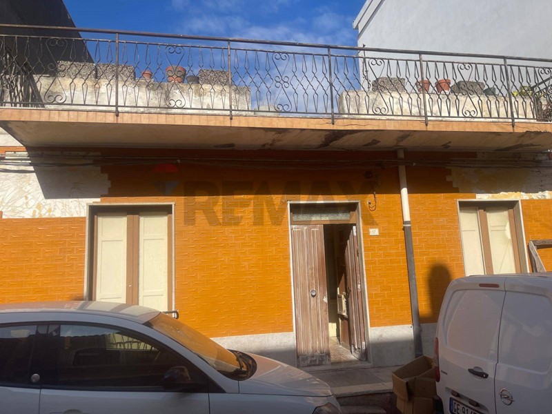 Appartamento in Vendita a Siracusa, 110'000&euro;, 160 m²