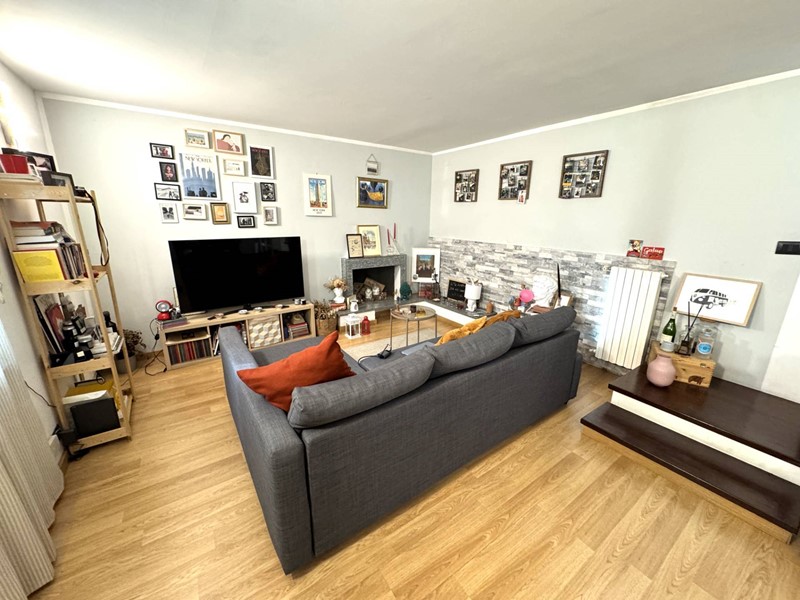 Bilocale in Vendita a Torino, 237'000&euro;, 83 m²