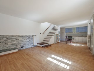 Bilocale in Vendita a Torino, 217'000&euro;, 83 m²