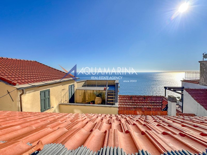 Quadrilocale in Vendita a Cipressa, 174'000&euro;, 80 m²