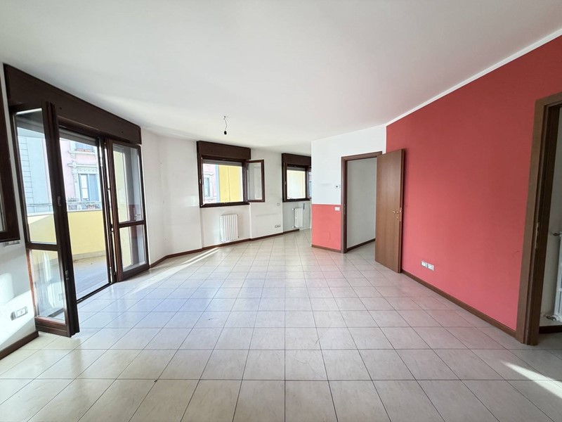 Monolocale in Vendita a Milano, 285'000&euro;, 65 m²