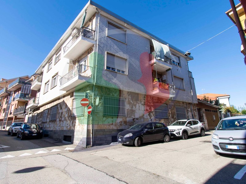 Trilocale in Vendita a Moncalieri, 189'000&euro;, 100 m²