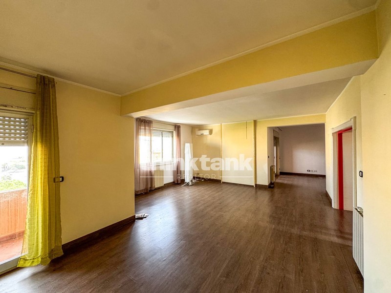 Attico in Vendita a Siracusa, 140'000&euro;, 155 m²