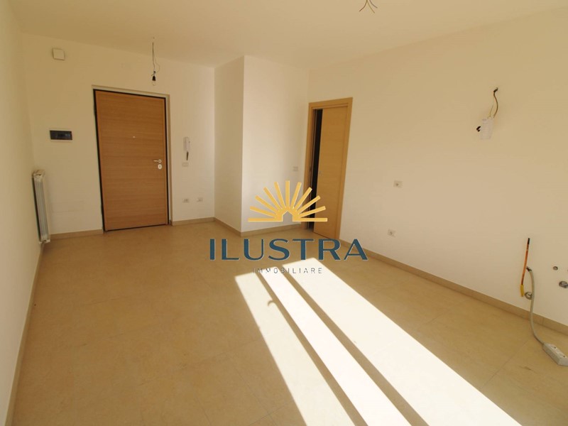 Trilocale in Vendita a Colonnella, 135'000&euro;, 100 m²