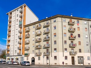 Trilocale in Vendita a Torino, 129'000&euro;, 75 m²