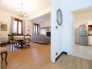 Appartamento in Vendita a Genova, 185'000&euro;, 100 m²