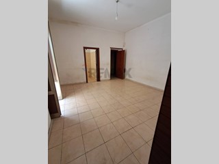 Trilocale in Vendita a Catania, 42'000&euro;, 81 m²