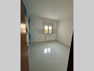 Appartamento in Vendita a Caltanissetta, 92'000&euro;, 115 m²