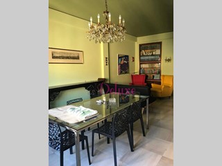 Appartamento in Vendita a Macerata, 160'000&euro;, 178 m²