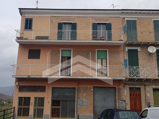 Trilocale in Vendita a Ripalimosani, 75'000&euro;, 83 m²