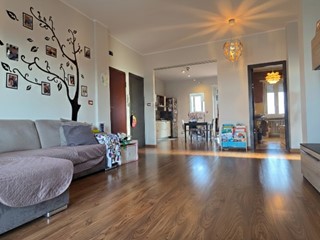 Quadrilocale in Vendita a Piscina, 88'000&euro;, 115 m²