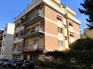 Bilocale in Vendita a Roma, 349'000&euro;, 84 m²