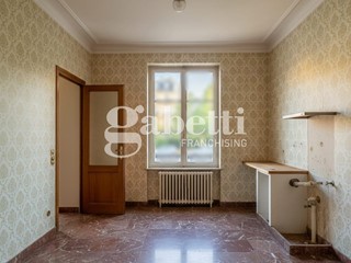 Appartamento in Vendita a Firenze, 398'000&euro;, 109 m²