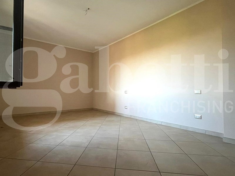 Appartamento in Vendita a Calvi Risorta, 180'000&euro;, 115 m², con Box