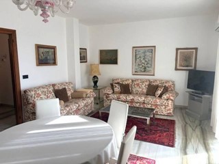 Appartamento in Affitto a Venezia, 1'600&euro;, 130 m², arredato, con Box