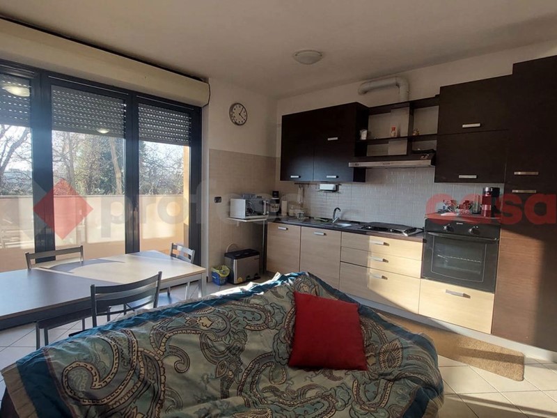 Bilocale in Vendita a Canegrate, 120'000&euro;, 56 m², arredato