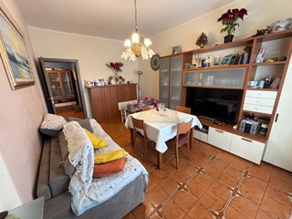 Trilocale in Vendita a Corbetta, 169'000&euro;, 102 m², con Box