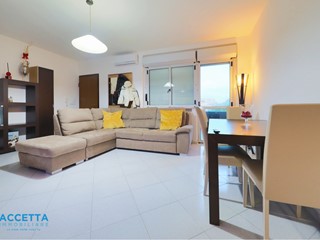 Trilocale in Vendita a Taranto, zona Rione Laghi - Taranto 2, 115'000&euro;, 85 m²