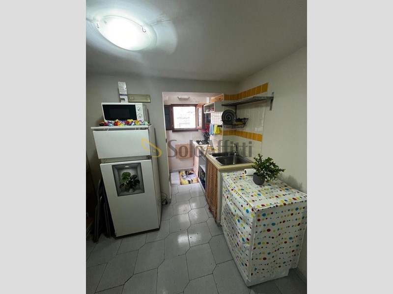 Monolocale in Affitto a Napoli, zona Pendino, 550&euro;, 20 m², arredato