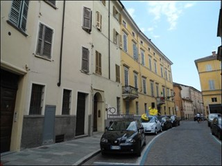 Monolocale in Affitto a Parma, zona Parma Centro, 520&euro;, 40 m², arredato