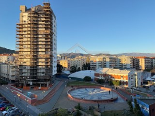 Appartamento in Affitto a Savona, 1'000&euro;, 90 m², arredato