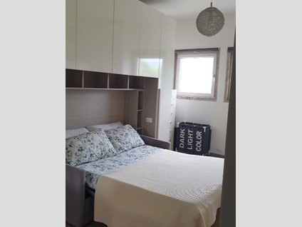 Bilocale in Vendita a Sarzana, zona Marinella Di Sarzana, 180'000&euro;, 45 m², arredato