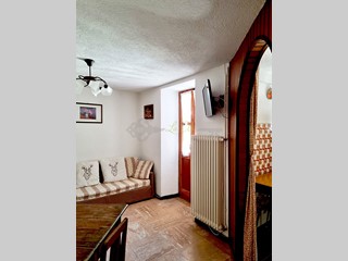 Trilocale in Affitto a Courmayeur, zona Villair Inferiore, 3'000&euro;, 50 m², arredato
