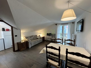 Trilocale in Affitto a Courmayeur, 75 m², arredato