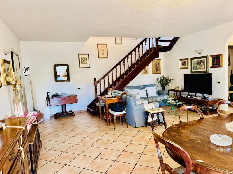 Appartamento in Vendita a Carrara, zona Fossone, 330'000&euro;, 135 m², arredato