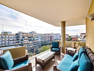 Appartamento in Vendita a Modugno, 285'000&euro;, 142 m², arredato