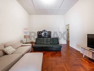 Appartamento in Vendita a Catania, 290'000&euro;, 134 m²