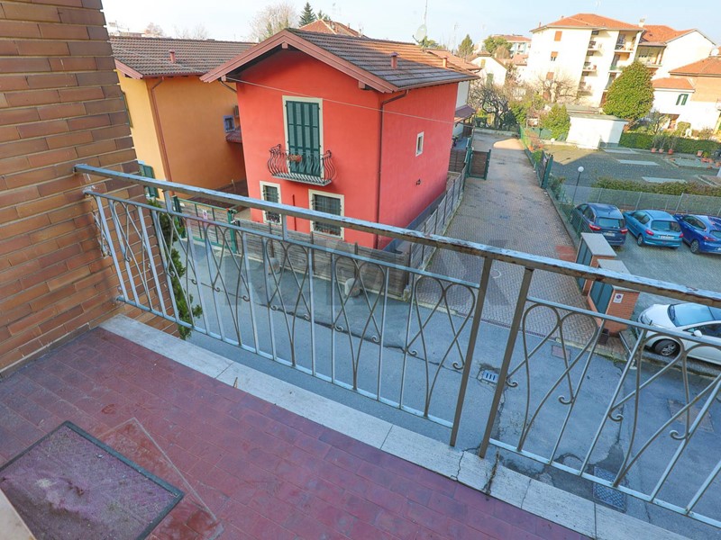 Appartamento in Vendita a Novi Ligure, 75'000&euro;, 138 m²