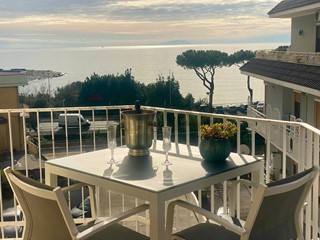 Appartamento in Vendita a Formia, 330'000&euro;, 150 m²