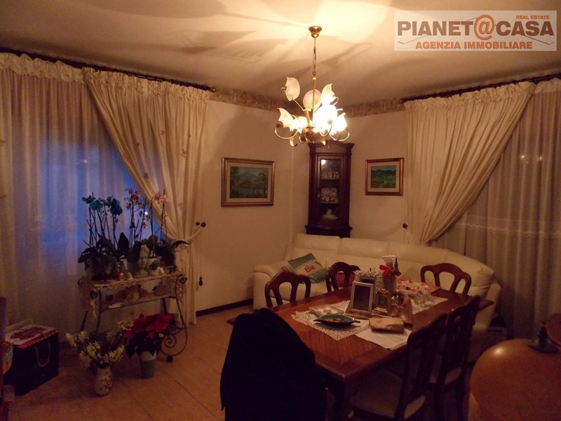 Appartamento in Vendita a Monsampolo del Tronto, 145'000&euro;, 180 m²