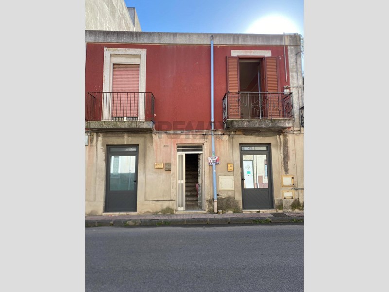 Trilocale in Vendita a Spadafora, 69'000&euro;, 80 m²