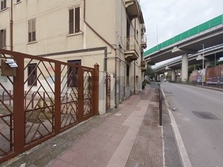 Bilocale in Vendita a Salerno, 138'000&euro;, 58 m²