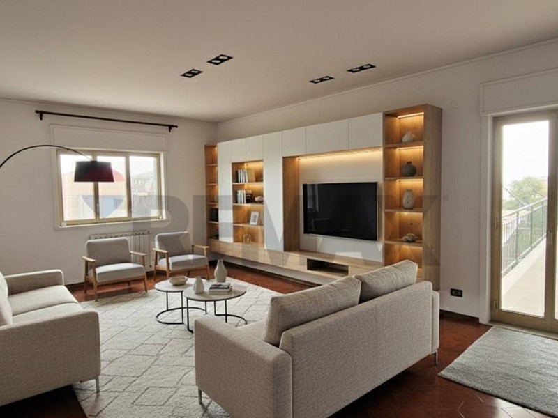 Quadrilocale in Vendita a Belpasso, 120'000&euro;, 147 m²