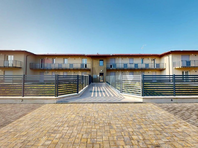 Trilocale in Vendita a Cava Manara, 256'000&euro;, 107 m²