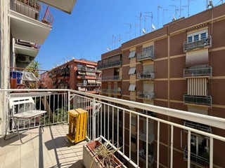 Bilocale in Vendita a Roma, 259'000&euro;, 70 m²