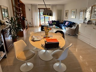 Appartamento in Affitto a Alba Adriatica, 1'400&euro;, 176 m²