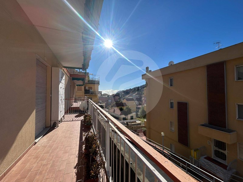 Trilocale in Vendita a Alassio, 219'000&euro;, 55 m²