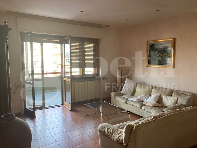 Appartamento in Vendita a Battipaglia, 280'000&euro;, 160 m²