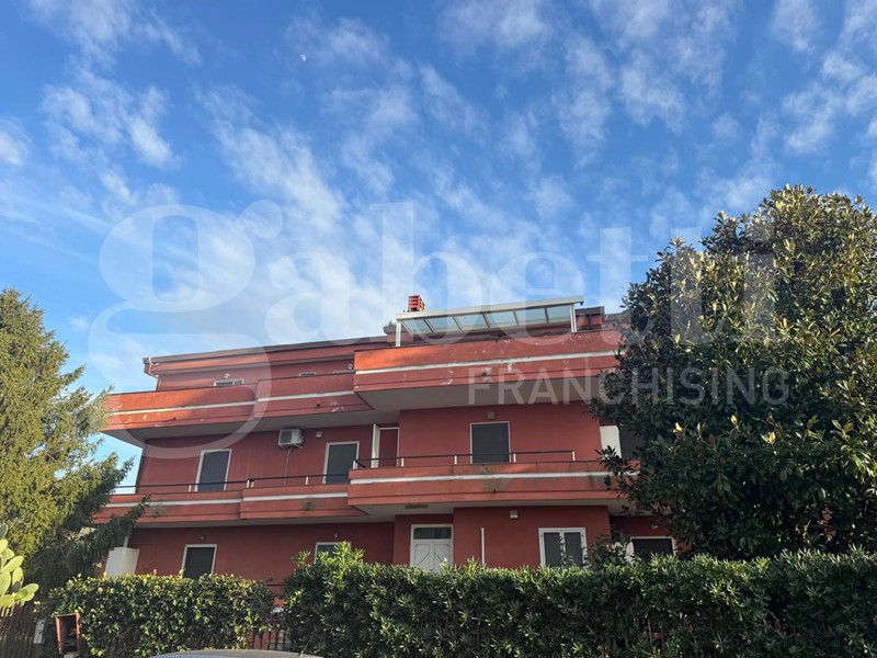 Attico in Vendita a Vitulazio, 160'000&euro;, 160 m²