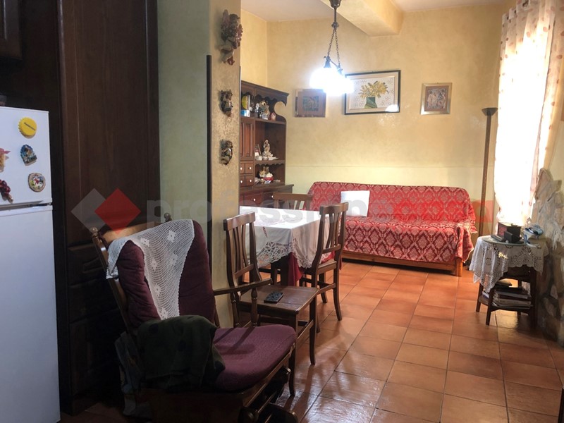 Trilocale in Vendita a Fiuggi, 40'500&euro;, 70 m², arredato