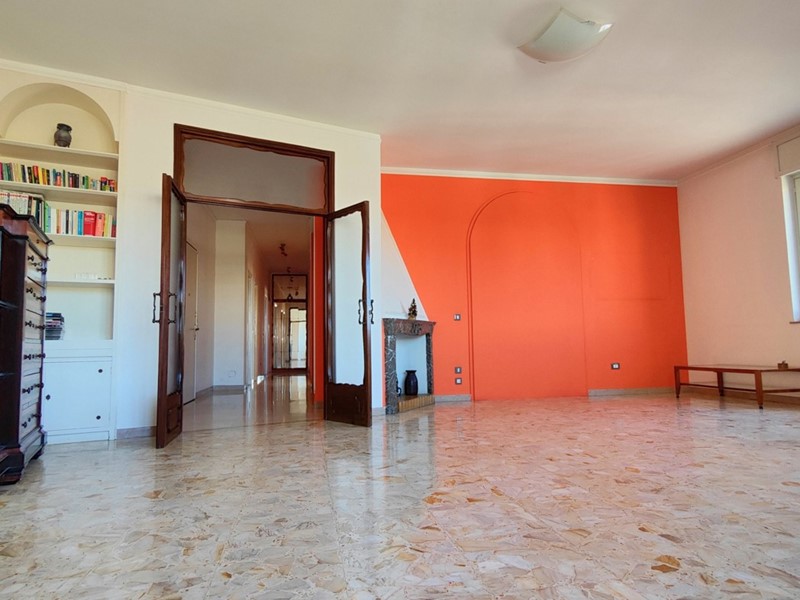 Quadrilocale in Vendita a Piacenza, 228'000&euro;, 152 m², con Box