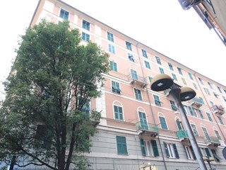 Quadrilocale in Vendita a Genova, 57'000&euro;, 54 m²